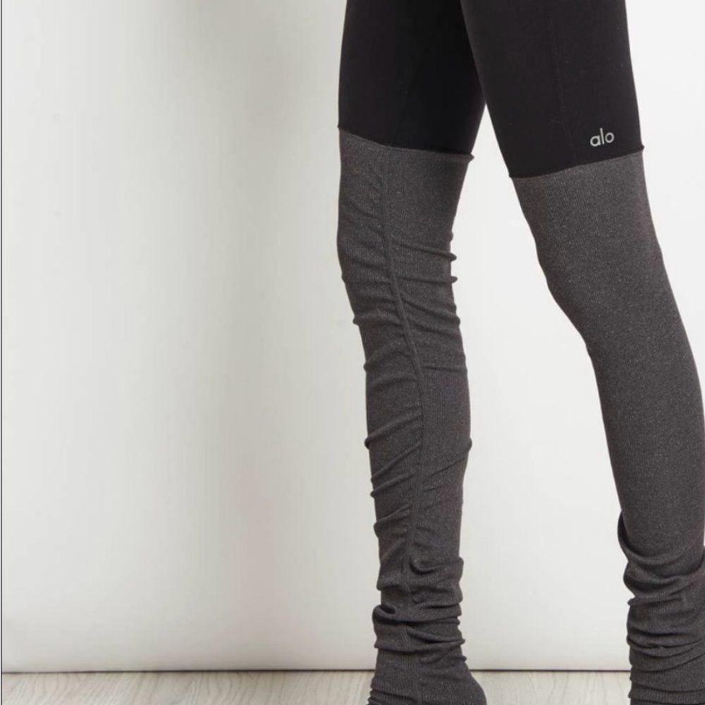 ALO Yoga Black and Gray Leggings